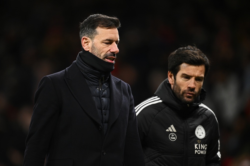 "Not saying they were lucky": van Nistelrooy reacts to Arsenal defeat 4 MANCHESTER, ENGLAND: Ruud van Nistelrooy, Manager of Leicester City, walks off at half time during the Emirates FA Cup Fourth Round match between Manchester United and Leicester City at Old Trafford on February 07, 2025. (Photo by Gareth Copley/Getty Images)
