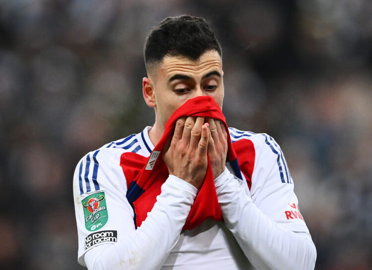 NEWCASTLE UPON TYNE, ENGLAND - FEBRUARY 05: Gabriel Martinelli of Arsenal reacts following substitution due to a hamstring injury during the Caraba...