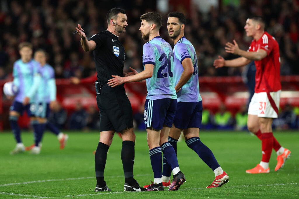 Arsenal midfielder responds to dropping more points 2 NOTTINGHAM, ENGLAND - FEBRUARY 26: Referee Andrew Madley gestures whilst speaking to Jorginho and Mikel Merino of Arsenal during the Premier League match between Nottingham Forest FC and Arsenal FC at City Ground on February 26, 2025 in Nottingham, England. (Photo by David Rogers/Getty Images)
