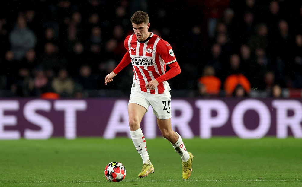 PSV lose twice to same opponents ahead of Arsenal tie 2 EINDHOVEN, NETHERLANDS: Guus Til of PSV Eindhoven runs with the ball during the UEFA Champions League 2024/25 League Phase MD8 match between PSV Eindhoven and Liverpool FC at PSV Stadion on January 29, 2025. (Photo by Lars Baron/Getty Images)