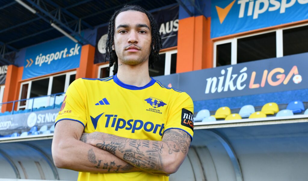 Former Gunner makes his 2nd permanent transfer in 5 weeks 3 Kido Taylor-Hart with Michalovce (Photo via MFKZemplin.sk)