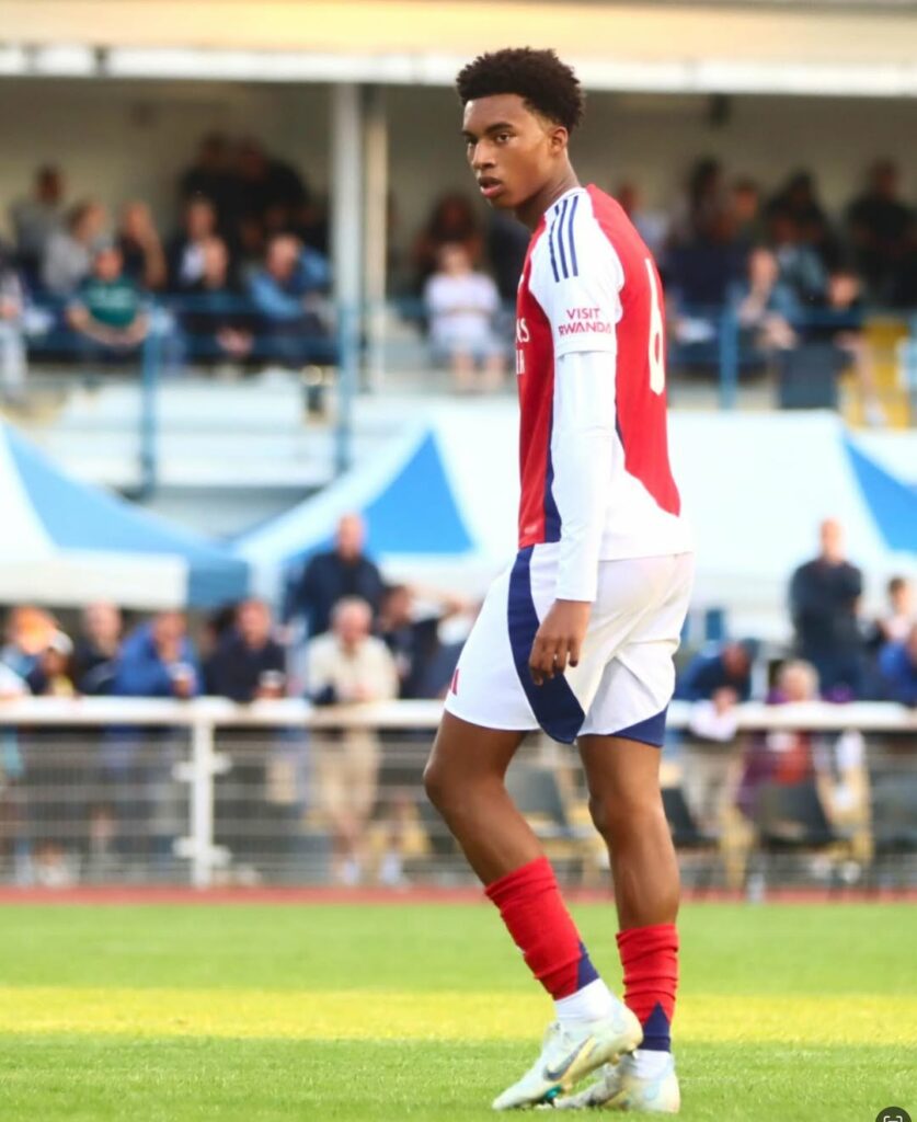Arsenal 17yo holds trial with Brighton & Hove Albion 2 Zac Shuaib with the Arsenal academy (Photo via Shuaib on Instagram)