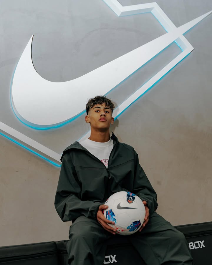 Arsenal look to poach Manchester United talent 3 JJ Gabriel after signing a new contract with Nike (Photo via Gabriel on Instagram)