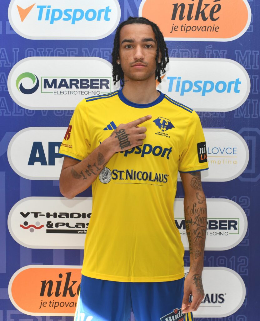 Former Gunner makes his 2nd permanent transfer in 5 weeks 2 Kido Taylor-Hart with Michalovce (Photo via MFKZemplin.sk)