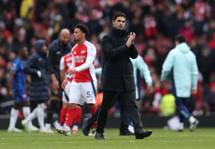 LONDON, ENGLAND - MARCH 16: Mikel Arteta, Manager of Arsenal, acknowledges the fans after the Premier League match between Arsenal FC and Chelsea F...