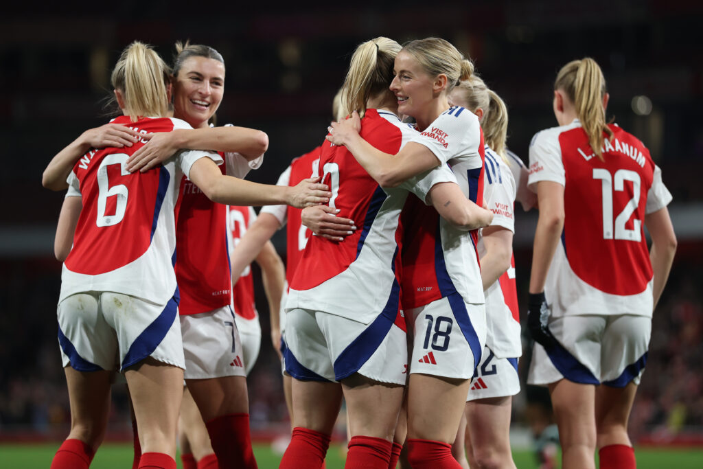 LONDON, ENGLAND - MARCH 22: Beth Mead of Arsenal celebrates scoring her team's fourth goal with teammates during the Barclays Women's Super League match between Arsenal FC and Liverpool FC at Emirates Stadium on March 22, 2025 in London, England. (Photo by Richard Pelham/Getty Images)