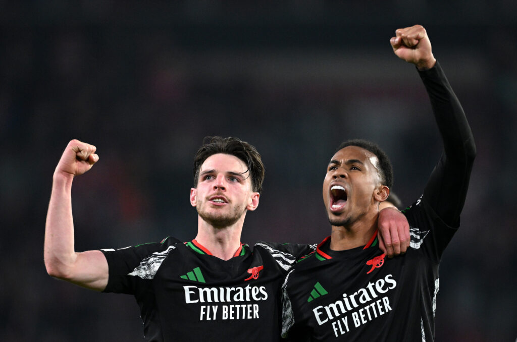 Arsenal captain not giving up hopes of catching Liverpool 4 EINDHOVEN, NETHERLANDS - MARCH 04: Declan Rice of Arsenal celebrates victory with teammate Gabriel after the UEFA Champions League 2024/25 UEFA Champions League 2024/25 Round of 16 first leg match between PSV and Arsenal FC at PSV Stadion on March 04, 2025 in Eindhoven, Netherlands. (Photo by Justin Setterfield/Getty Images)
