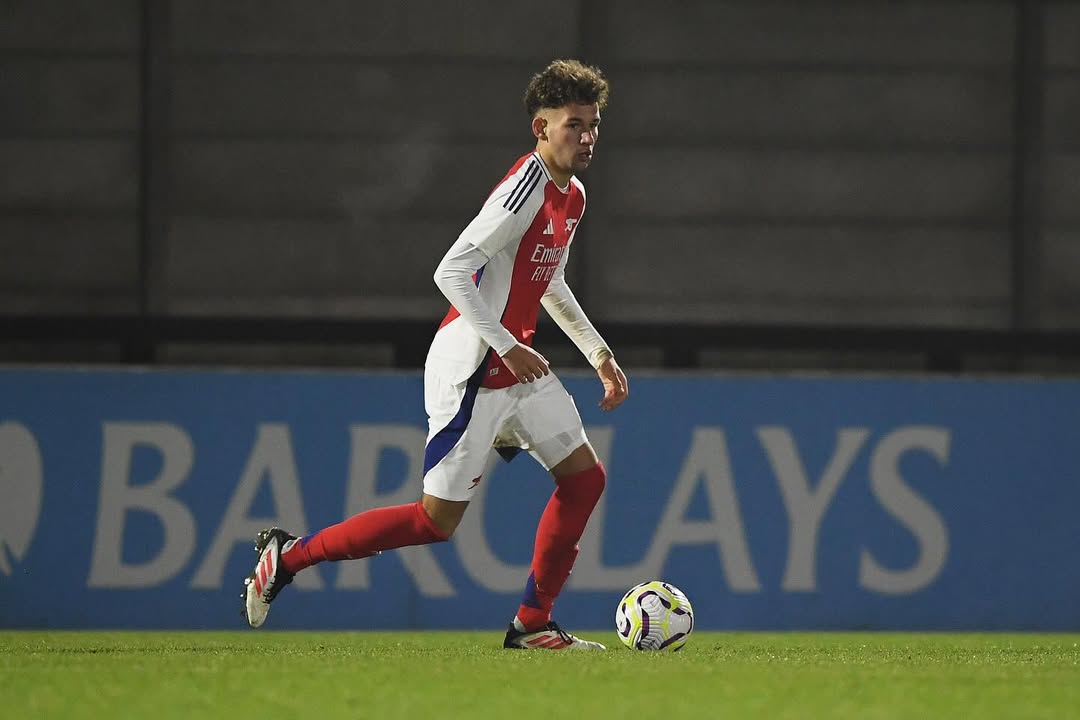 Brayden Clarke playing for the Arsenal academy (Photo via Clarke on Instagram)