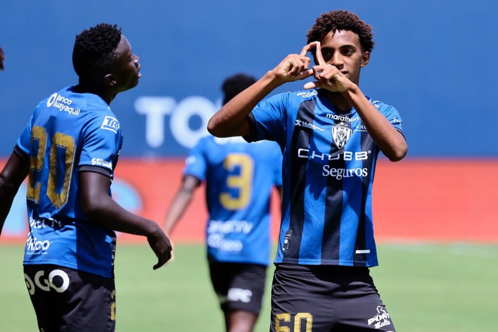 Arsenal track Ecuadorian twins for potential signing 2 Edwin Quintero (Photo via idv.formativas on Instagram)