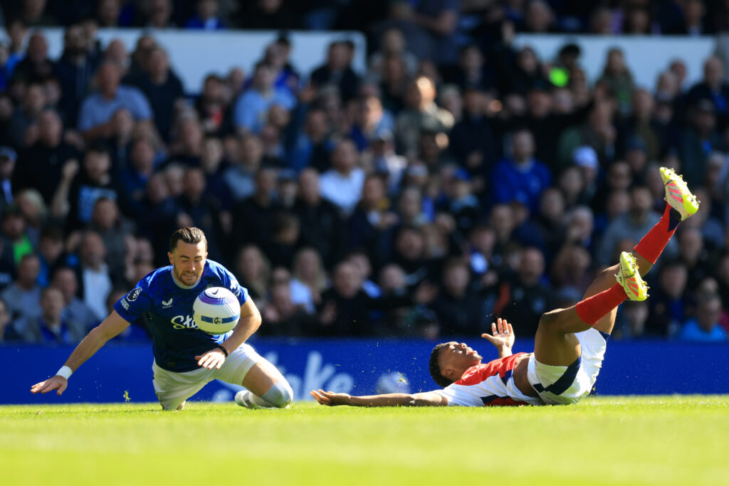Referee and VAR frustrate Arsenal again 4 Jack Harrison of Everton clashes with Myles Lewis-Skelly of Arsenal during the Premier League match between Everton FC and Arsenal FC at Goodison P...