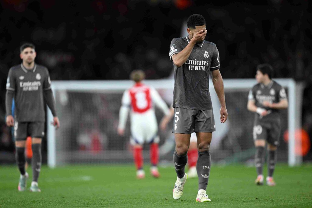 Arteta hails Arsenal fans after 'magic' Real Madrid win 4 Jude Bellingham of Real Madrid looks dejected after his team's defeat in the UEFA Champions League 2024/25 Quarter Final First Leg match between Ar...