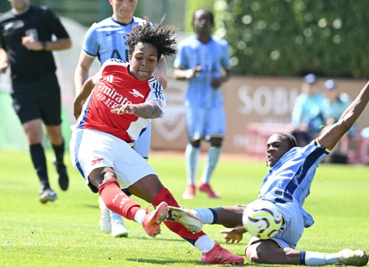 Louis Zecevic-John scores for the Arsenal u18s (Photo via Arsenal Academy on Twitter)