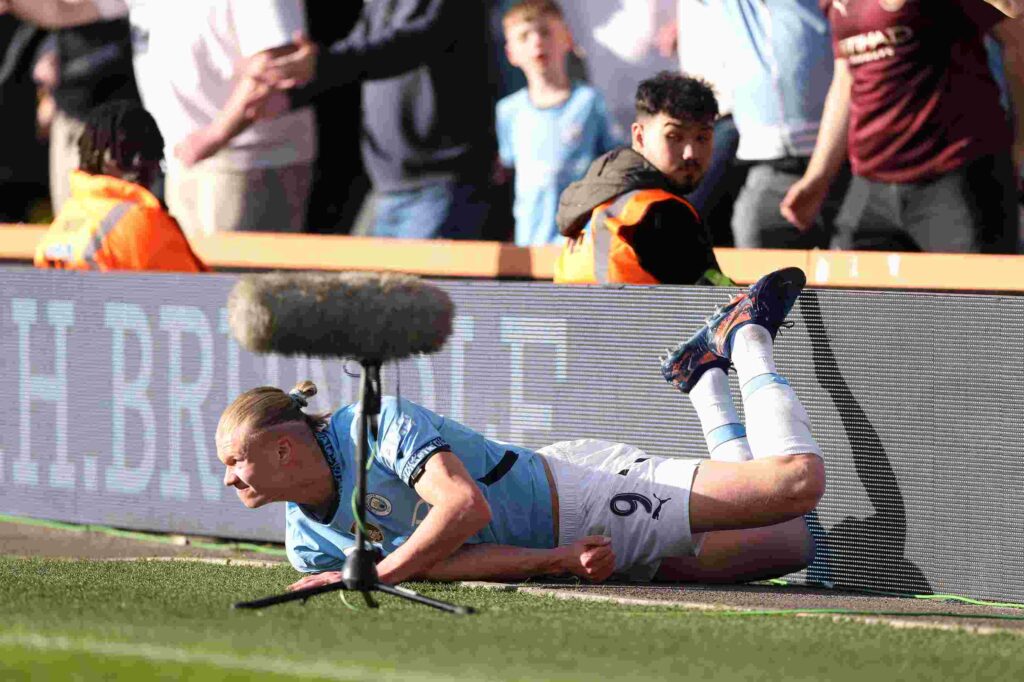 Rival watch: Erling Haaland season all but over over in blow to City's top-four hopes 3 BOURNEMOUTH, ENGLAND - MARCH 30: Erling Haaland of Manchester City reacts after colliding with the advertising board during the Emirates FA Cup Quarter Final match between AFC Bournemouth and Manchester City at Vitality Stadium on March 30, 2025 in Bournemouth, England. (Photo by Alex Pantling/Getty Images)