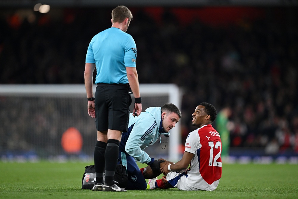 When can Arsenal expect Gabriel back after surgery? 4 LONDON, ENGLAND: Jurrien Timber of Arsenal speaks to Match Referee John Brooks as he is treated by Simon Murphy, Physio of Arsenal, after picking up an injury during the Premier League match between Arsenal FC and Fulham FC at Emirates Stadium on April 01, 2025. (Photo by Shaun Botterill/Getty Images)