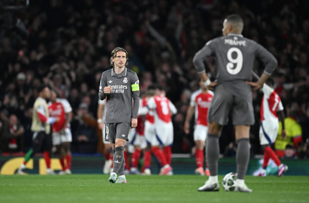 LONDON, ENGLAND - APRIL 08: Luka Modric of Real Madrid looks on after Declan Rice of Arsenal (obscured) scores his team's second goal during the UEFA Champions League 2024/25 Quarter Final First Leg match between Arsenal FC and Real Madrid C.F. at Emirates Stadium on April 08, 2025 in London, England. (Photo by Justin Setterfield/Getty Images)
