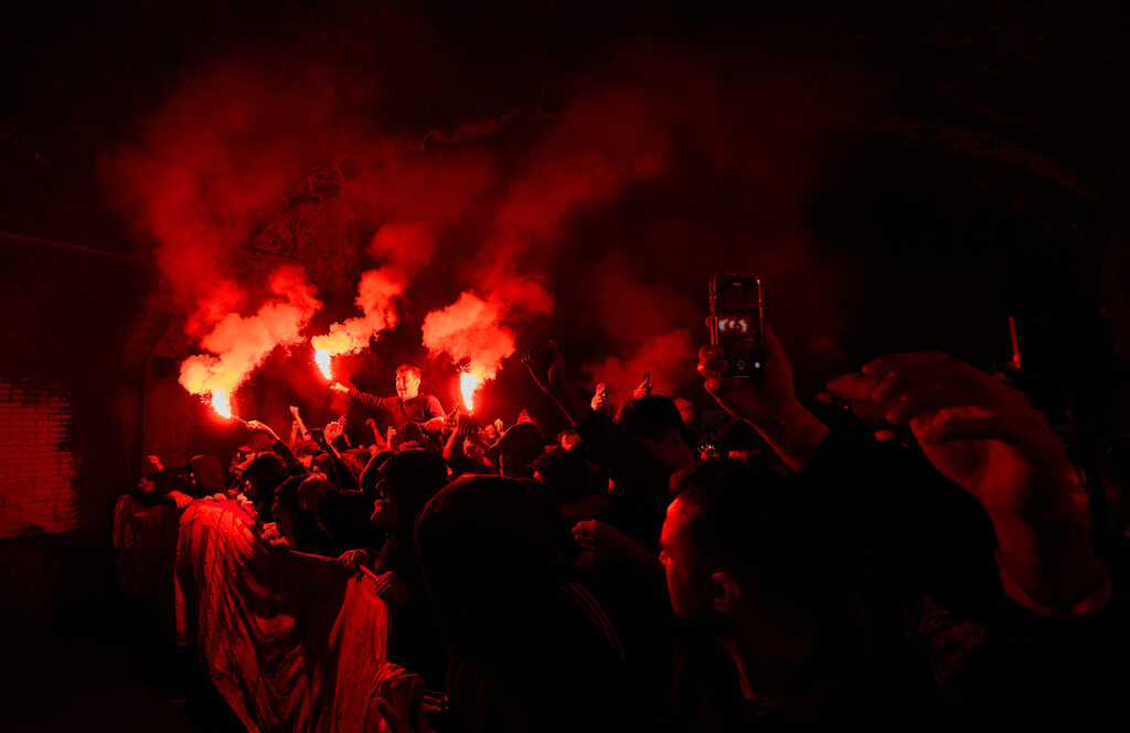 Arteta disappointed with 2-2 draw against Palace as focus turns to PSG 5 LONDON, ENGLAND - APRIL 08: The Ashburton Army set off flares in a tunnel on their way to the stadium during the UEFA Champions League 2024/25 Quarter Final First Leg match between Arsenal FC and Real Madrid C.F. at Arsenal Stadium on April 08, 2025 in London, England. (Photo by Julian Finney/Getty Images)
