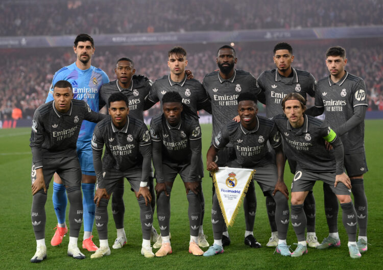 LONDON, ENGLAND - APRIL 08: Players of Real Madrid pose for a team photograph prior to the UEFA Champions League 2024/25 Quarter Final First Leg ma...