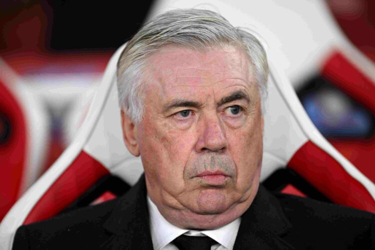 LONDON, ENGLAND - APRIL 08: Carlo Ancelotti, Head Coach of Real Madrid, looks on from the dug out prior to the UEFA Champions League 2024/25 Quarte...