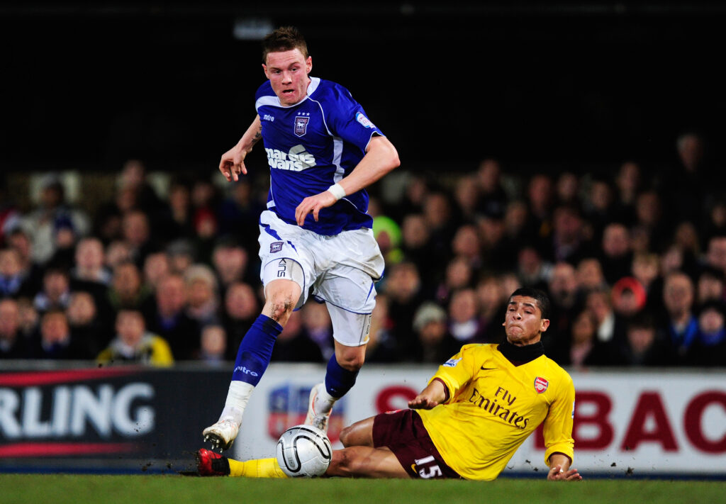 Ipswich Town v Arsenal preview: Injury news & match stats 4 IPSWICH, ENGLAND - JANUARY 12: Connor Wickham of Ipswich Town is challenged by Denilson of Arsenal during the Carling Cup Semi Final First Leg match between Ipswich Town and Arsenal at Portman Road on January 12, 2011 in Ipswich, England. (Photo by Jamie McDonald/Getty Images)