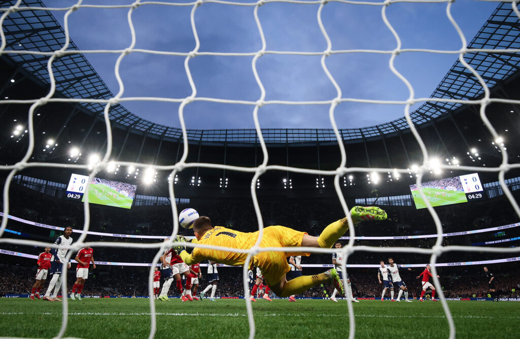Nottingham Forest close gap to Arsenal in 3rd to 6 points 2 LONDON, ENGLAND - APRIL 21: Elliot Anderson of Nottingham Forest scores his teams first goal past Guglielmo Vicario of Tottenham Hotspur during the Premier League match between Tottenham Hotspur FC and Nottingham Forest FC at Tottenham Hotspur Stadium on April 21, 2025 in London, England. (Photo by Ryan Pierse/Getty Images)