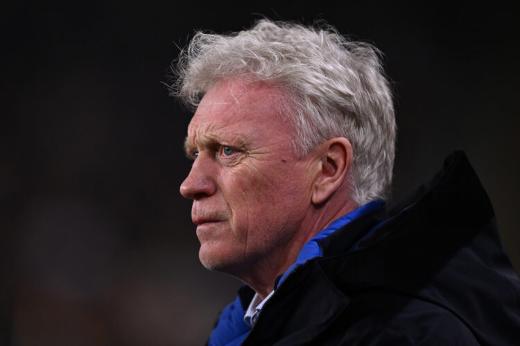 WOLVERHAMPTON, ENGLAND - MARCH 08: Everton manager David Moye during the Premier League match between Wolverhampton Wanderers FC and Everton FC at ...