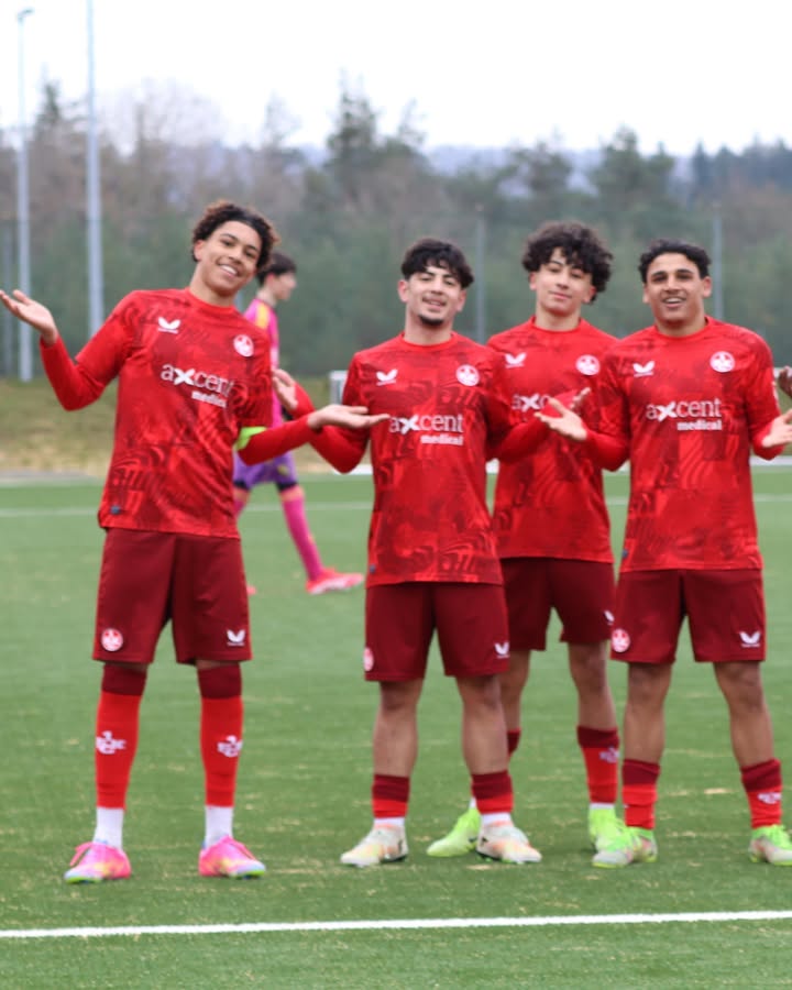 Max Gordon (L) celebrating a goal for the FC Kaiserslautern u15s (Photo via FC Kaiserslautern Nachwuchs on Instagram)