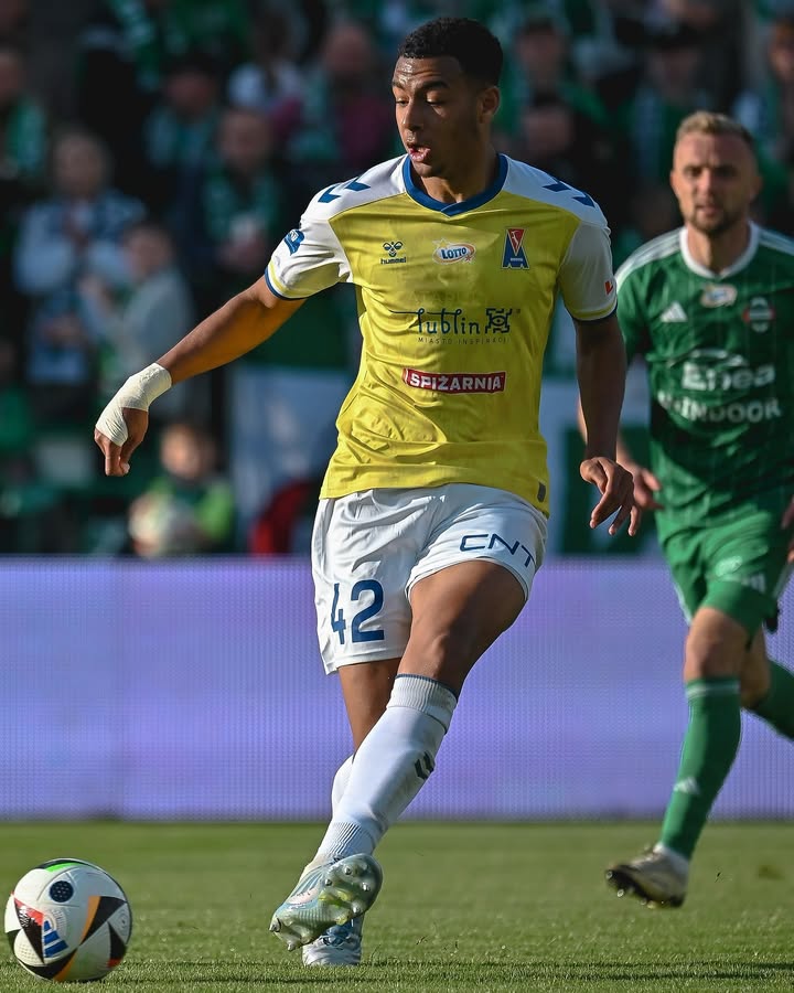 Arsenal seriously interested in signing Bright Ede 3 Bright Ede playing for Motor Lublin (Photo via Ede on Instagram)