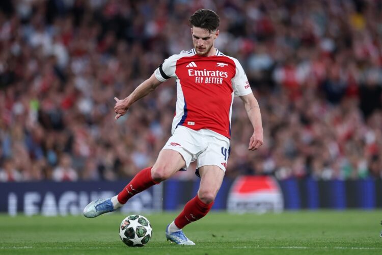 LONDON, ENGLAND: Declan Rice of Arsenal during the UEFA Champions League 2024/25 Semi Final First Leg match between Arsenal FC and Paris Saint-Germ...