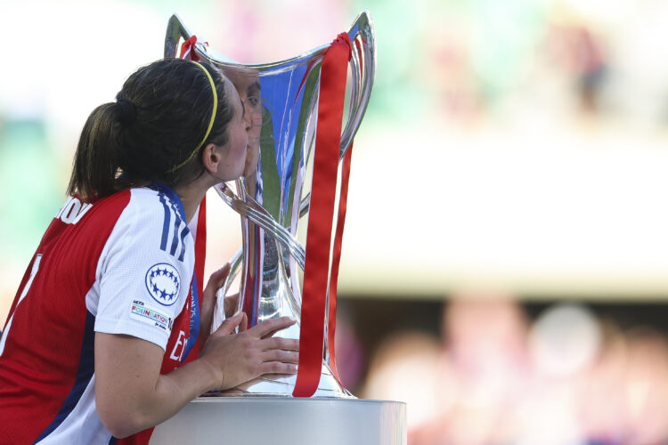 LISBON, PORTUGAL - MAY 24: Mariona Caldentey of Arsenal kisses the UEFA Women's Champions League trophy after her team's victory in the UEFA Women'...