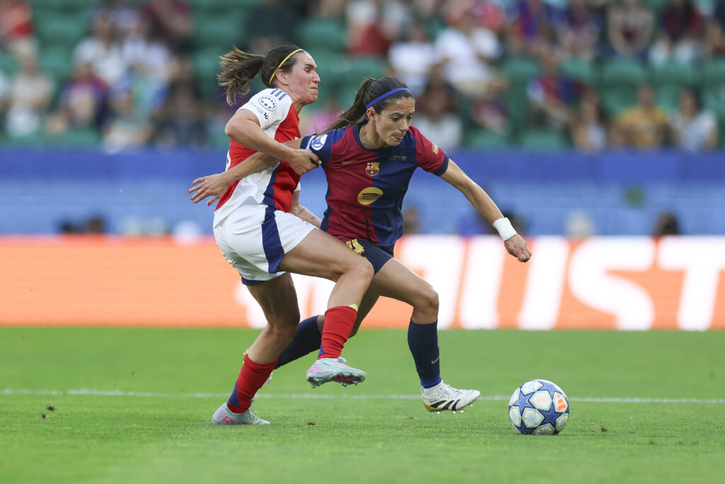 Mariona: We knew Arsenal could do it against Barcelona 4 LISBON, PORTUGAL - MAY 24: Aitana Bonmati of FC Barcelona battles for possession with Mariona Caldentey of Arsenal Women FC during the UEFA Women's Champions League final match between Arsenal WFC and FC Barcelona at Estadio Jose Alvalade on May 24, 2025 in Lisbon, Portugal. (Photo by Maja Hitij/Getty Images)