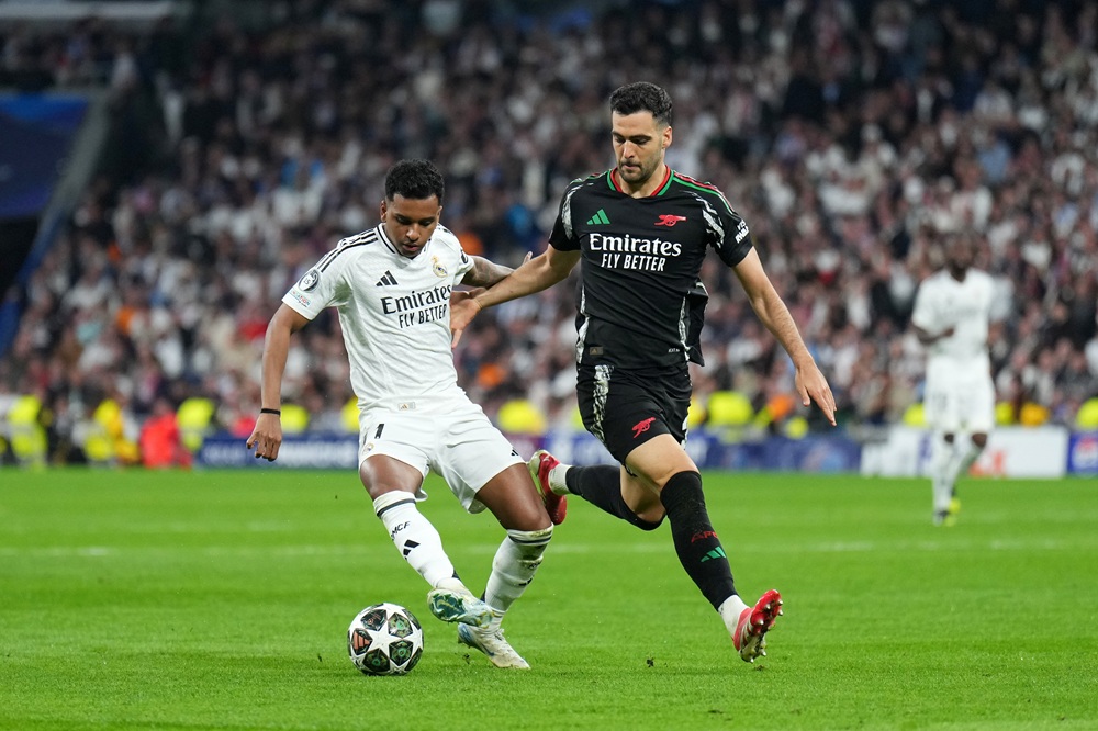 Rodrygo free to leave Madrid but no clear buyer emerging 4 MADRID, SPAIN: Rodrygo of Real Madrid controls the ball whilst under pressure from Mikel Merino of Arsenal during the UEFA Champions League 2024/25 Quarter Final Second Leg match between Real Madrid C.F. and Arsenal FC at Estadio Santiago Bernabeu on April 16, 2025. (Photo by Angel Martinez/Getty Images)