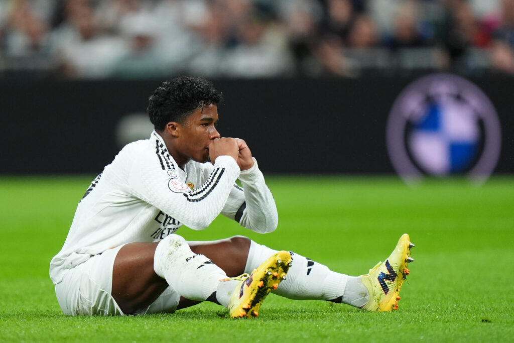 MADRID, SPAIN - APRIL 01: Endrick of Real Madrid reacts during the Copa del Rey semifinal match between Real Madrid and Real Sociedad at Estadio Santiago Bernabeu on April 01, 2025 in Madrid, Spain. (Photo by Angel Martinez/Getty Images)