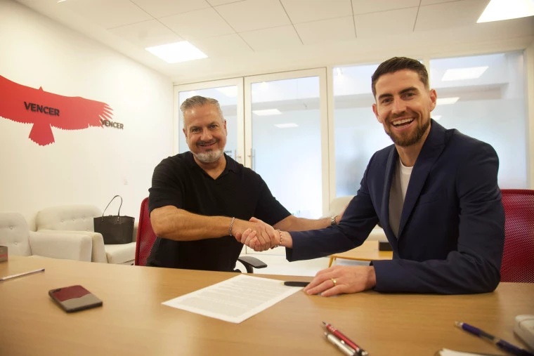 Jorginho reached agreement with Arsenal before joining Flamengo 2 Jorginho signs for Flamengo (Photo via Flamengo.com.br)