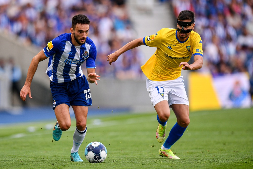 Former Arsenal youngster confirms retirement 3 PORTO, PORTUGAL: Joao Mario of FC Porto and Rui Fonte of Estoril Praia in action during the Liga Portugal Bwin match between FC Porto and GD Estoril Praia at Estadio do Dragao on May 14, 2022. (Photo by Octavio Passos/Getty Images)