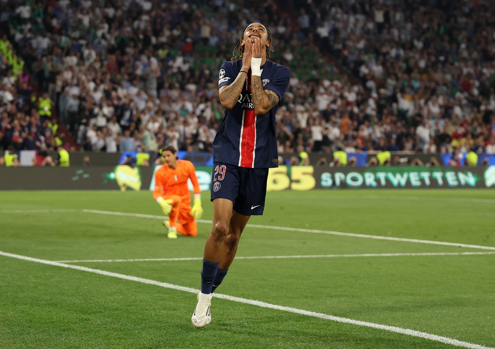 PSG refuse to sell winger after Arsenal make approach 2 MUNICH, GERMANY: Bradley Barcola of Paris Saint-Germain reacts after missing a chance during the UEFA Champions League Final 2025 between Paris Saint-Germain and FC Internazionale Milano at Munich Football Arena on May 31, 2025. (Photo by Carl Recine/Getty Images)