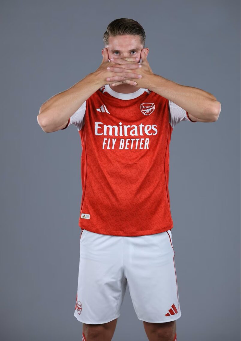 Viktor Gyokeres after signing for Arsenal (Photo via Arsenal.com)