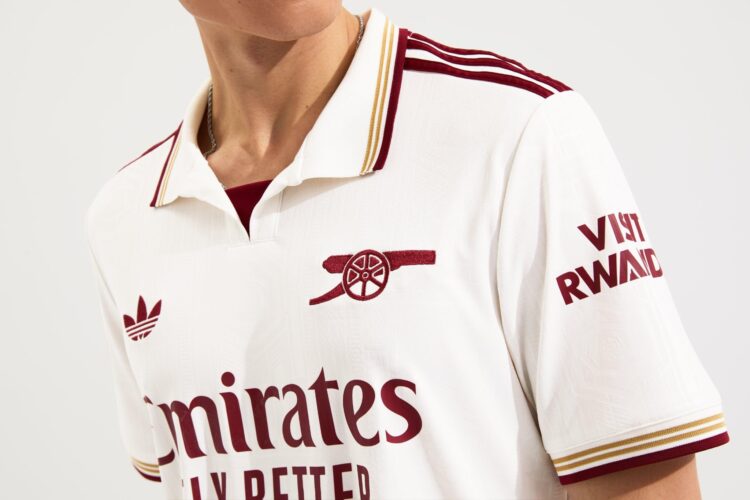 Leaked pictures of Arsenal's third kit 2025/26 (Photo via @IamCrisJ on Twitter)