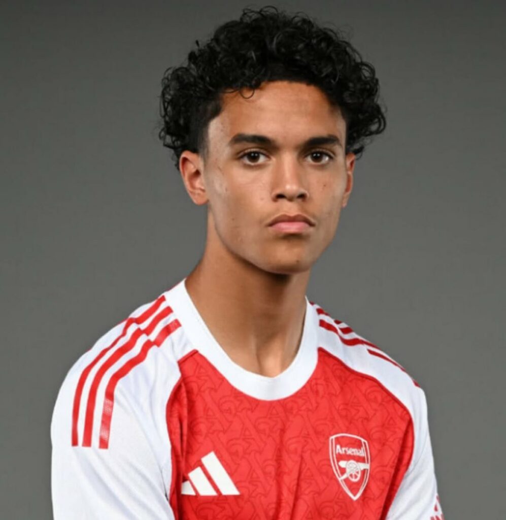 Arsenal hand early promotion to £1.1m youngster 3 Kyran Thompson taking part in the Arsenal u18 photocall (Photo by David Price via Getty Images)