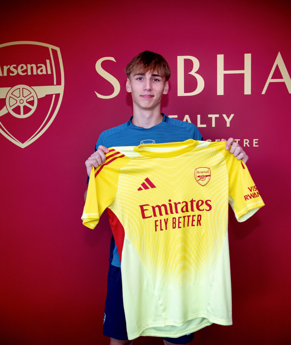 Remi Lupinski after signing for Arsenal (Photo via MK Dons on Twitter)
