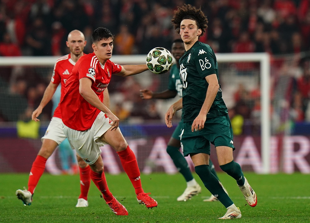 Arsenal show interest in £60m Monaco winger 3 LISBON, PORTUGAL: Maghnes Akliouche of AS Monaco with Antonio Silva of SL Benfica in action during the UEFA Champions League 2024/25 League Knockout Play-off Second Leg match between SL Benfica and AS Monaco at Estadio da Luz on February 18, 2025. (Photo by Gualter Fatia/Getty Images)