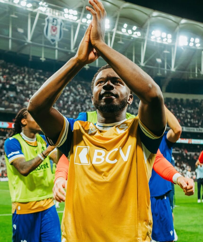 Nathan Butler-Oyedeji celebrates with Lausanne-Sport (Photo via Lausanne-Sport on Instagram)