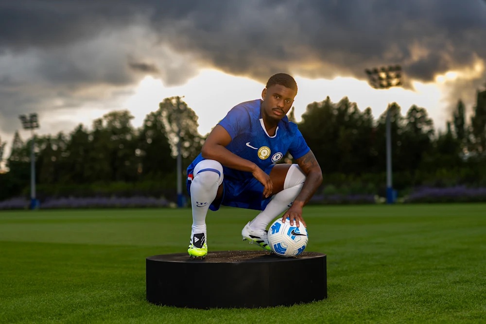 Chelsea sign former Arsenal transfer target 3 Jorrel Hato after signing for Chelsea (Photo via ChelseaFC.com)