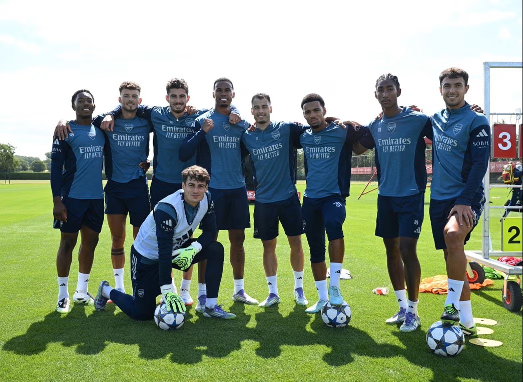 Gabriel Magalhaes and Kepa Arrizabalaga involved in training with Arsenal (Photo via Arsenal.com)