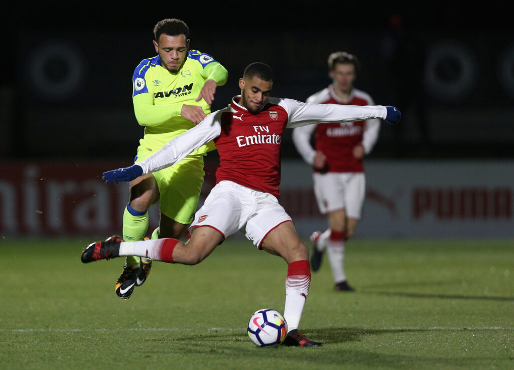 Former Arsenal youngster signs for 6th club in 7 years 2 BOREHAMWOOD, ENGLAND - DECEMBER 15: Yassin Fortune of Arsenal shoots as Mason Bennett of Derby puts his under pressure during the Premier League 2 match between Arsenal and Derby County at Meadow Park on December 15, 2017 in Borehamwood, England. (Photo by James Chance/Getty Images)