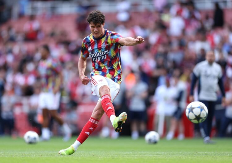 LONDON, ENGLAND: Christian Norgaard of Arsenal warms up prior to the pre-season friendly match between Arsenal and Villarreal at Emirates Stadium o...