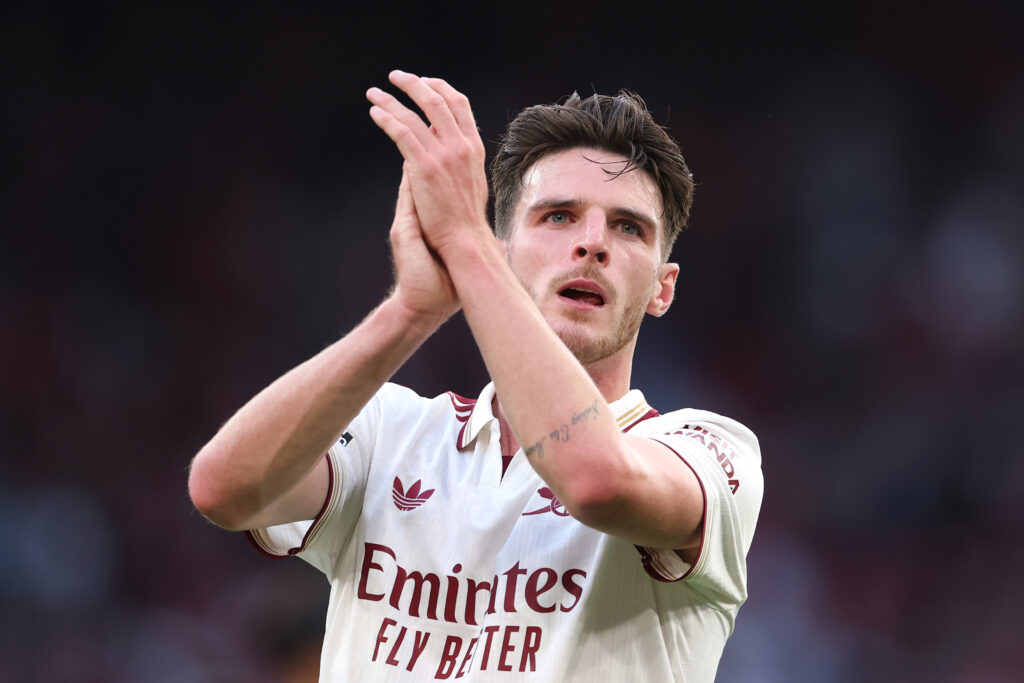 LIVERPOOL, ENGLAND - AUGUST 31: Declan Rice of Arsenal applauds the fans following the team's defeat during the Premier League match between Liverpool and Arsenal at Anfield on August 31, 2025 in Liverpool, England. (Photo by Alex Pantling/Getty Images)