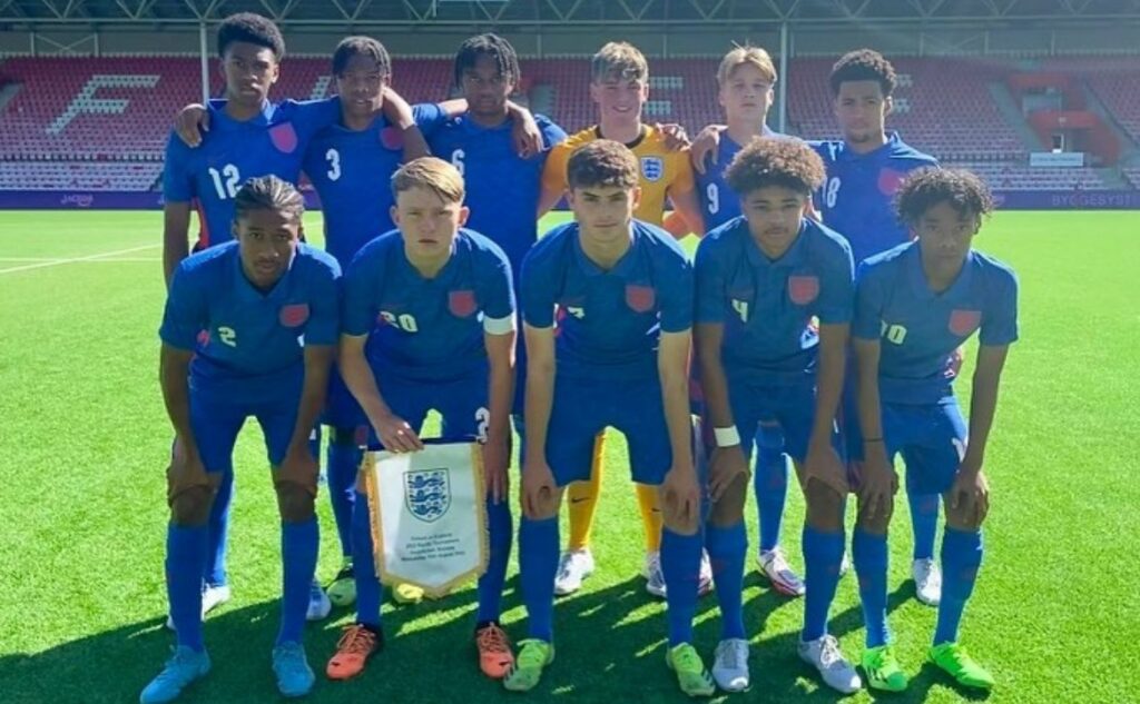 Archie Stevens and Ethan Nwaneri with the England youth teams (Photo via Jeorge Bird on Twitter)