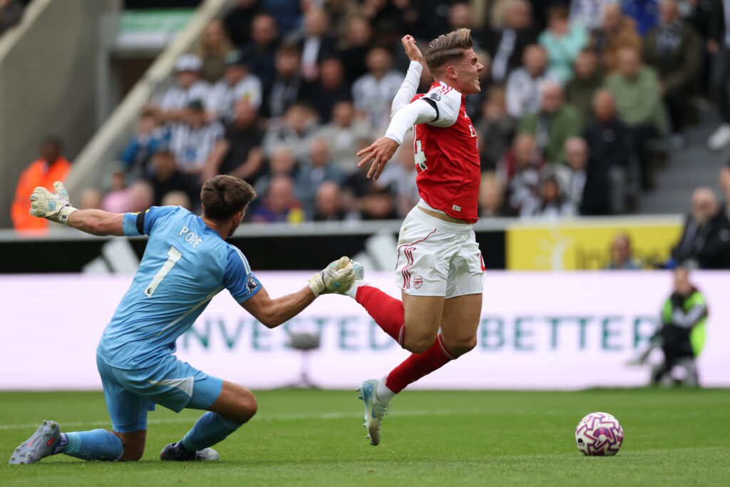 Viktor Gyoekeres of Arsenal is fouled by Nick Pope of Newcastle United resulting in a penalty being given which was overrulled following a VAR chec...