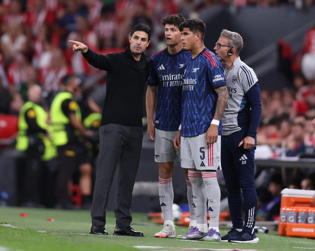 Christian Nørgaard on the injury that delayed his Arsenal debut 2 BILBAO, SPAIN - SEPTEMBER 16: Mikel Arteta, Manager of Arsenal, speaks to Christian Noergaard and Piero Hincapie of Arsenal as they prepare to come on as a substitue during the UEFA Champions League 2025/26 League Phase MD1 match between Athletic Club and Arsenal FC at Estadio de San Mames on September 16, 2025 in Bilbao, Spain. (Photo by Ion Alcoba Beitia/Getty Images)