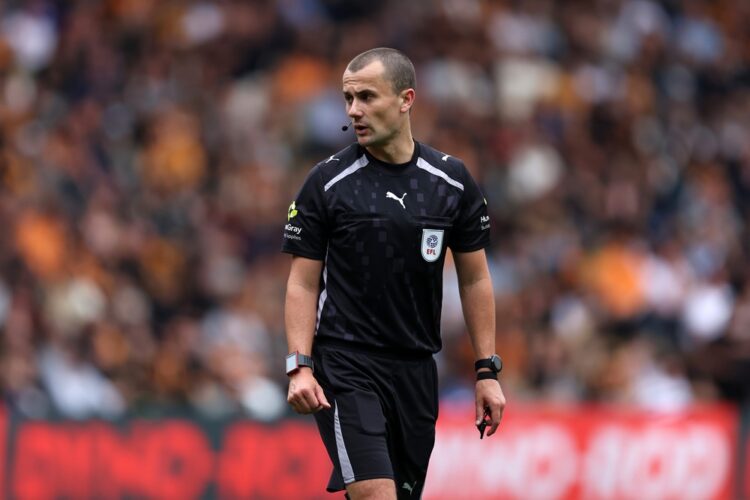 HULL, ENGLAND: Referee, Andrew Kitchen looks on during the Sky Bet Championship match between Hull City and Oxford United at MKM Stadium on August ...